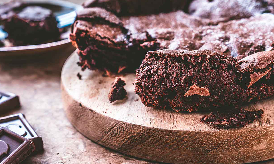 Bolo de chocolate suculento 